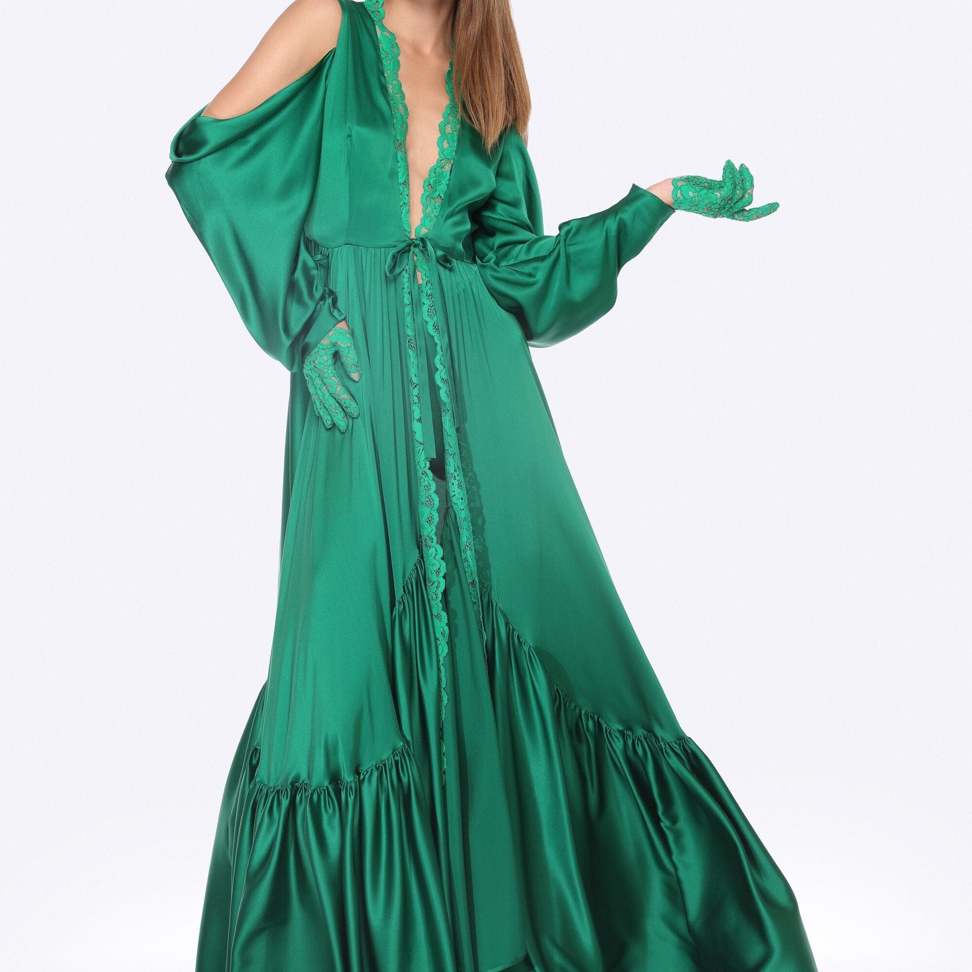  The Enchanted Emerald Robe Product Amoralle