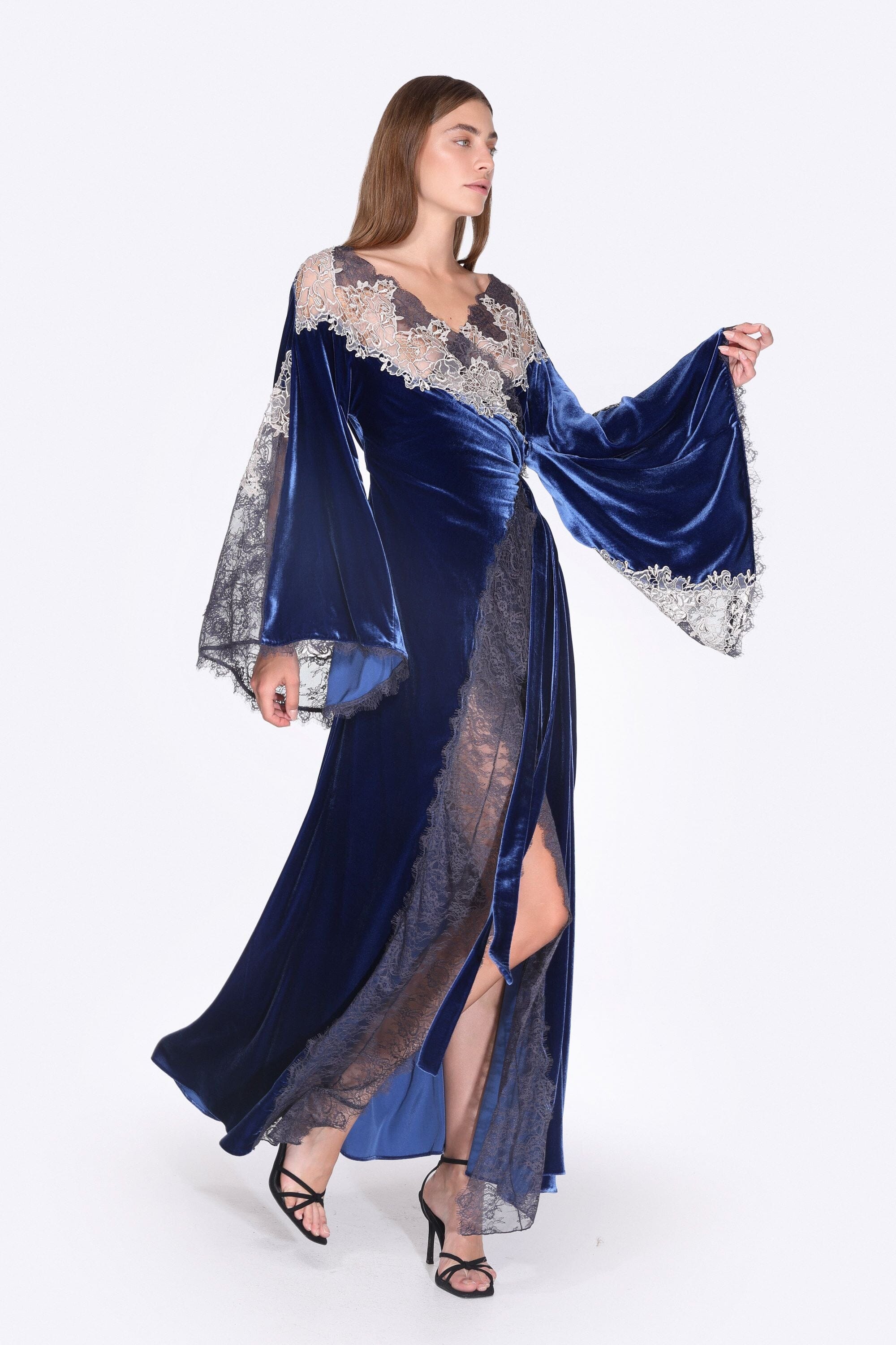 Whisper Of Lace Velvet Silk Robe Product Amoralle