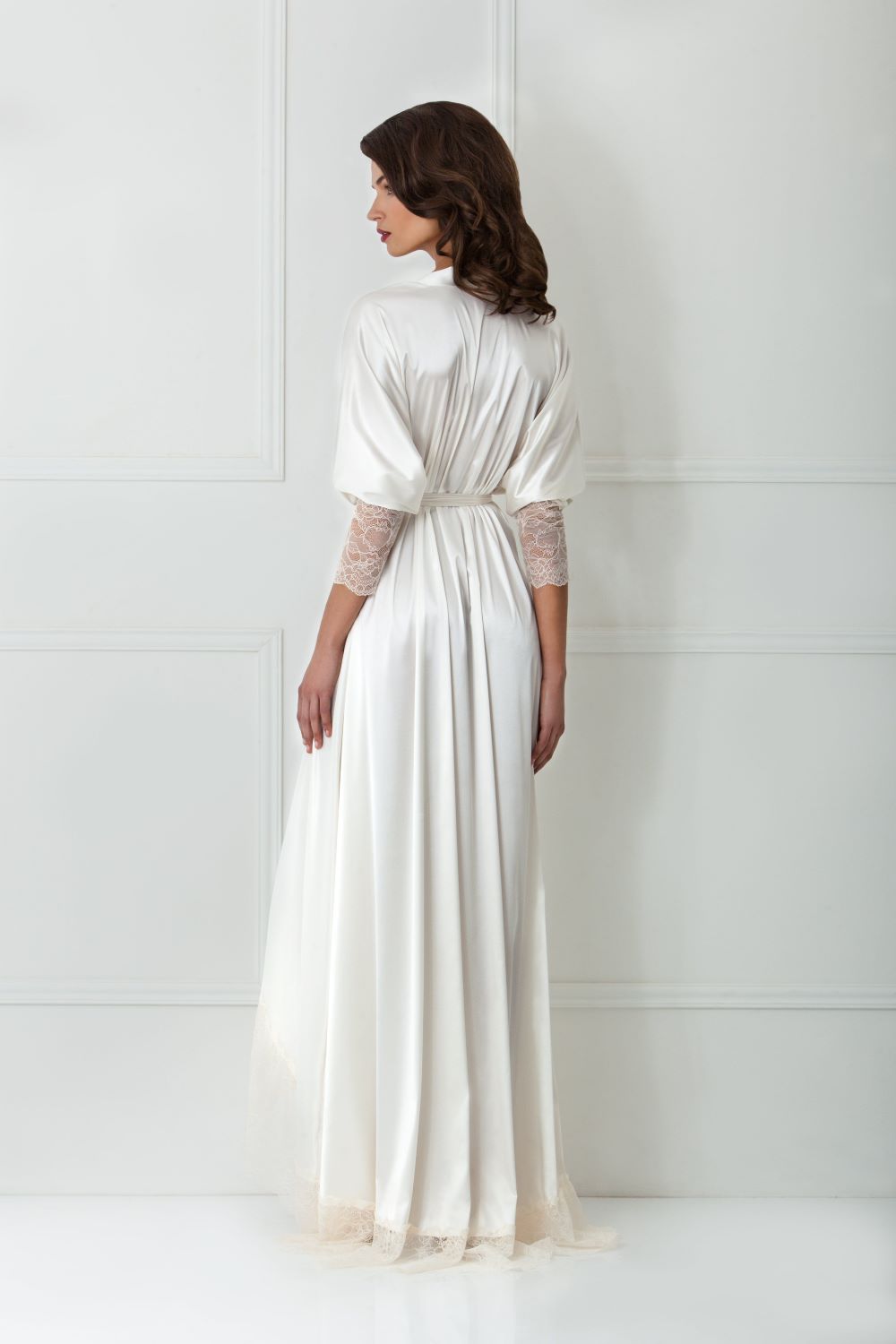  White Lace & Satin Maxi Dress Product Amoralle
