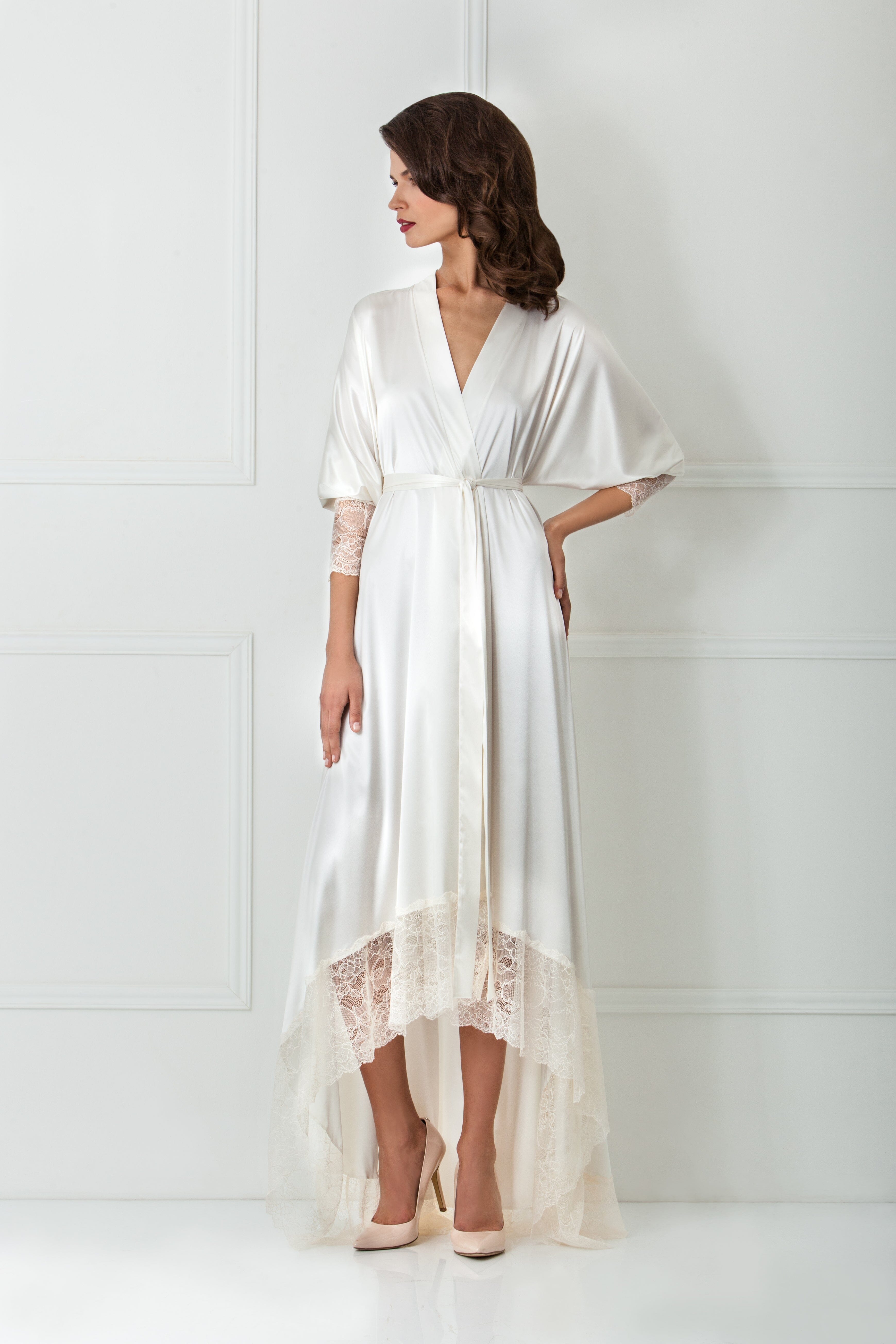  White Lace & Satin Maxi Dress Product Amoralle