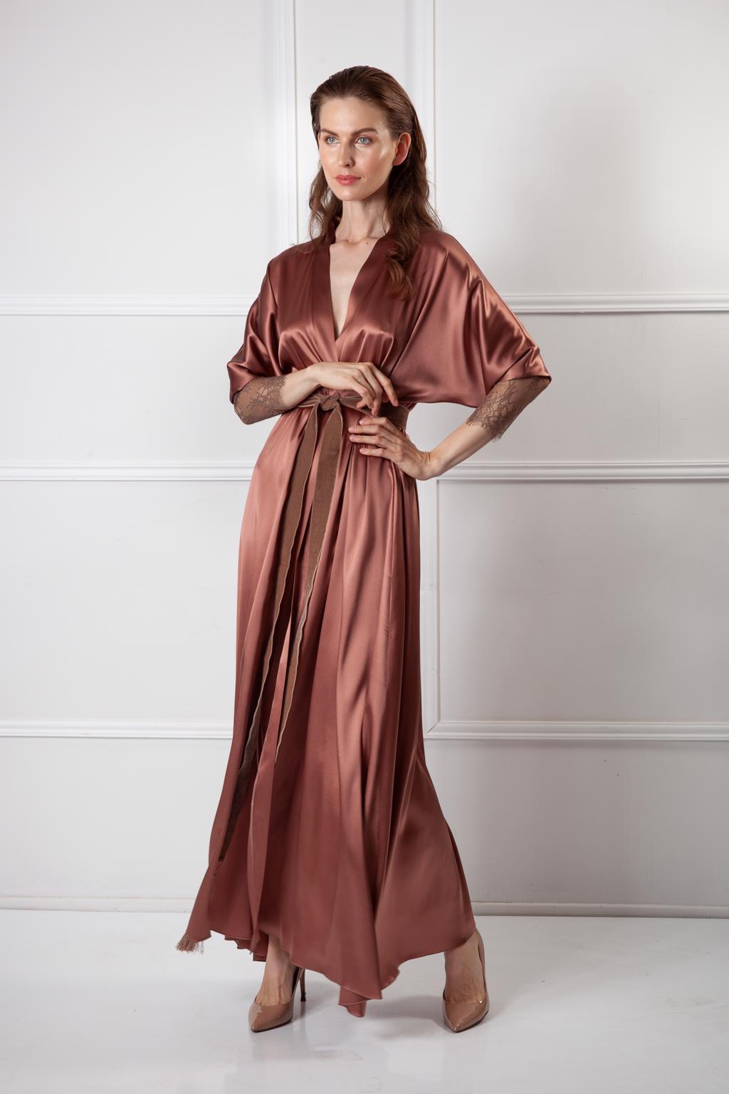 A1-35-1.S1.CPO Extravagant gown Amoralle